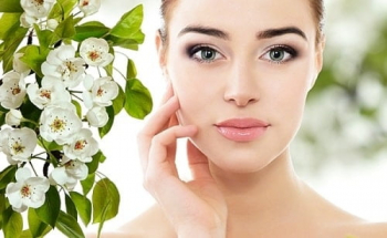 Как правильно ухаживать за кожей и волосами летом?